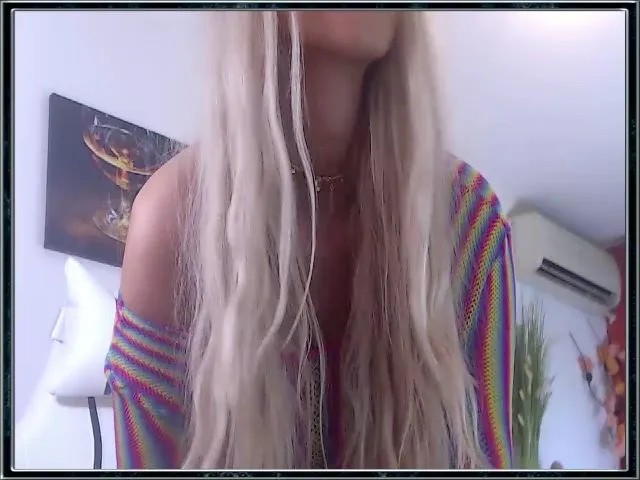 Live sex webcam photo for ClassyMelyna #258247956