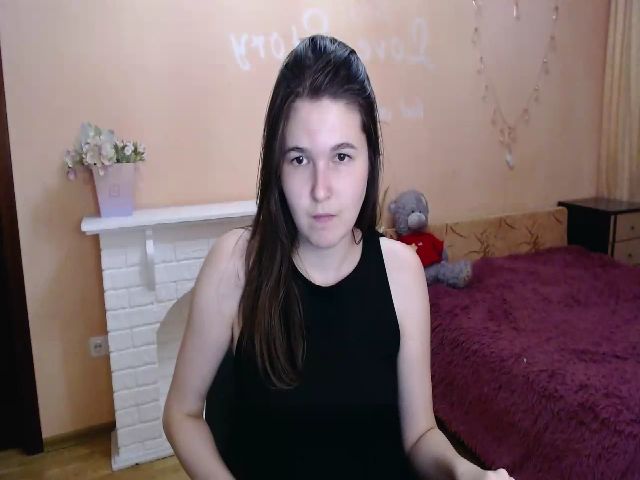 Live sex webcam photo for LiliBrendon #253490955