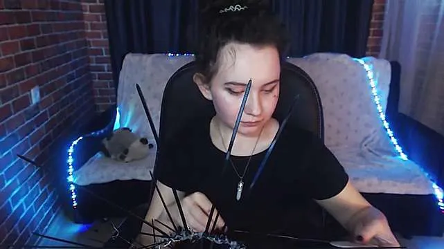 Live sex webcam photo for SweetCurly_Sue #244692630