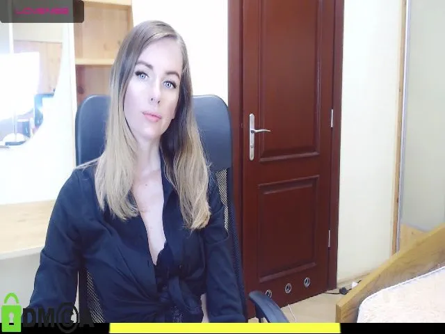 Live sex webcam photo for VitaCraft_ #261296792