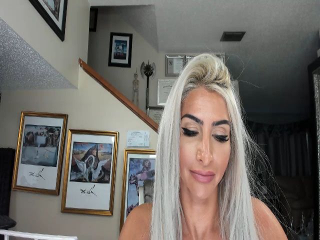 Live sex webcam photo for ADRIANA_FOX #258308552