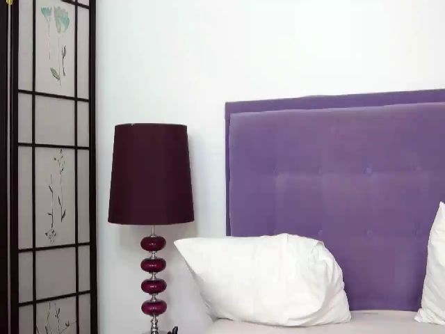 Live sex webcam photo for InnaHottyX #260708997