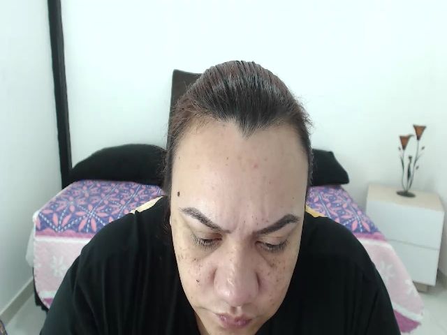 Live sex webcam photo for KimmyStone #264917024