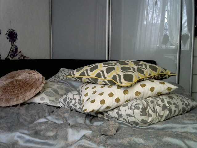 Live sex webcam photo for MonikaBloom #241121631