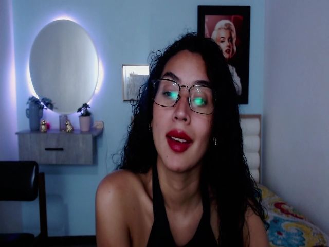 Live sex webcam photo for Jade_lee88 #254387512