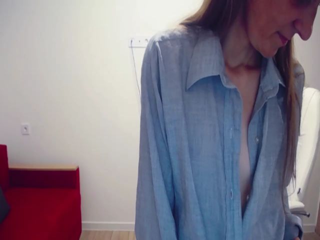 Live sex webcam photo for Viktoria_Vi #261762092