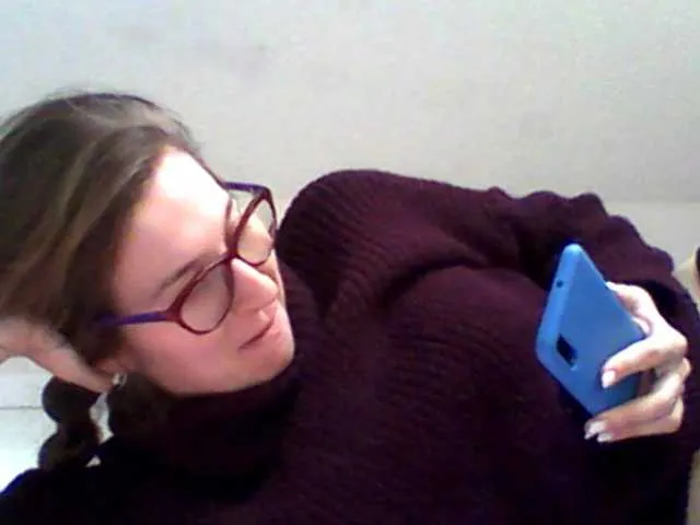 Live sex webcam photo for Emmi-li #241097364