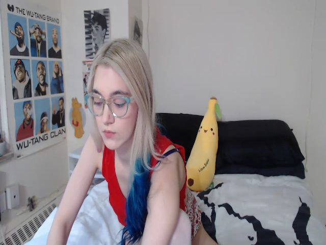 Live sex webcam photo for AnnaTame #260296172