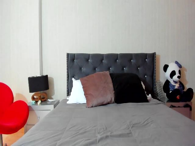 Live sex webcam photo for Diamantaa #255162357