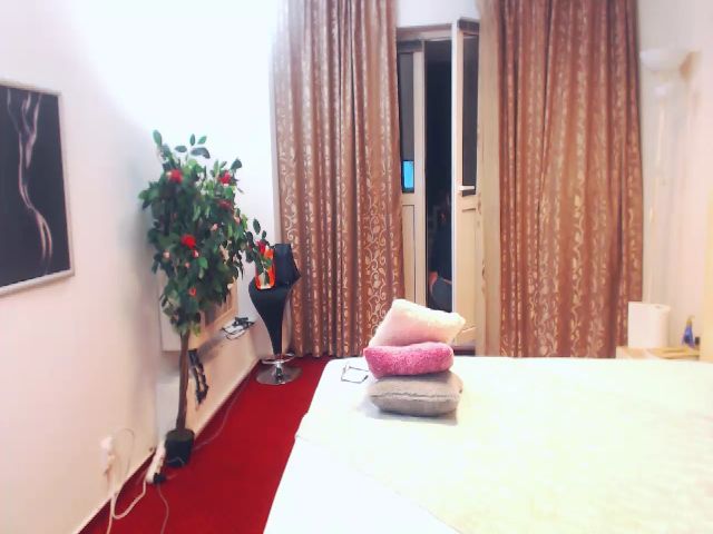 Live sex webcam photo for AlishaPacari #259586059