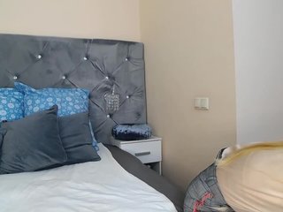 Live sex webcam photo for MonnaSky #240642642