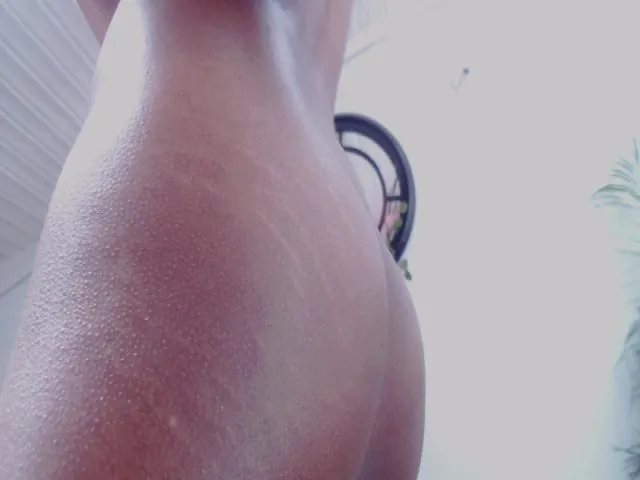 Live sex webcam photo for Karol_68 #254190137