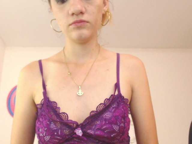 Live sex webcam photo for chelseylewis #246840965