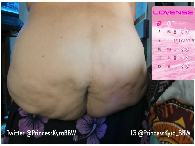 Live sex webcam photo for KinkyKyraBBW #254169366