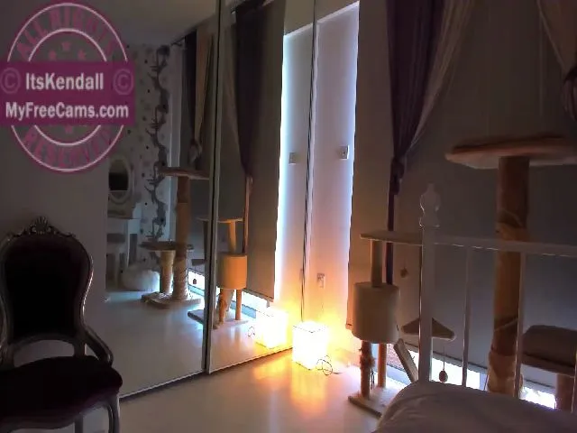 Live sex webcam photo for ItsKendall #253793598