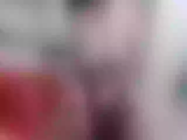 Live sex webcam photo for JullieMilf #252993723