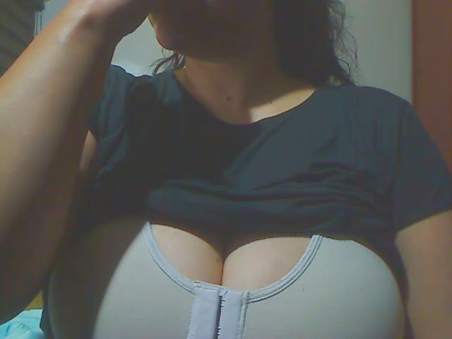 Live sex webcam photo for GIOVANA_SEX #261841104