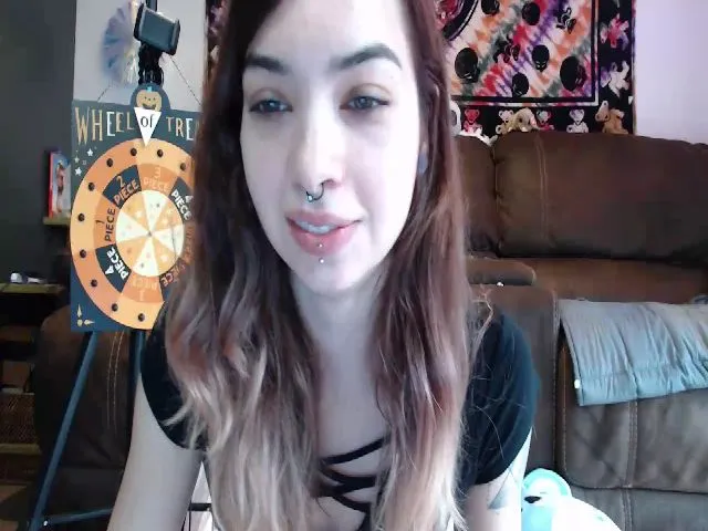 Live sex webcam photo for JaylaBliss #262339502