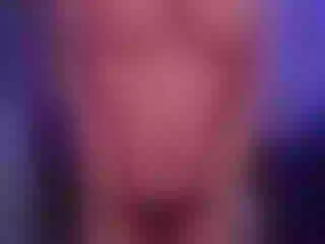 Live sex webcam photo for Kya_Miller_ #252663165