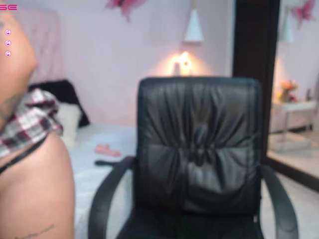 Live sex webcam photo for liannamillan #241190149