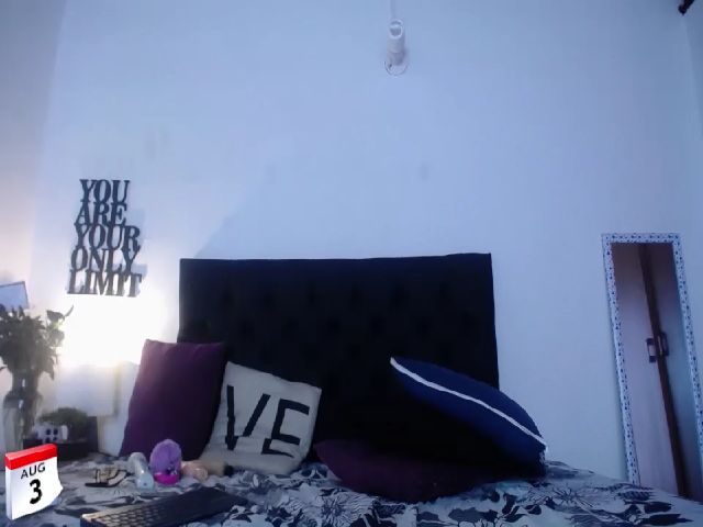 Live sex webcam photo for Amelia_avalor #260760105
