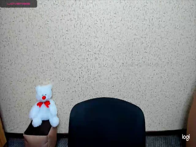 Live sex webcam photo for lilydavra #264201710