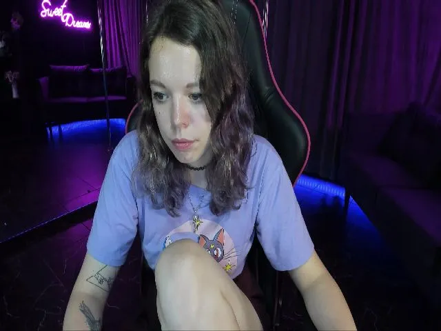 Live sex webcam photo for ClancyOsborne #255149949