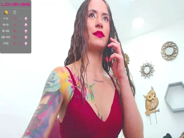 Live sex webcam photo for Avaa22_ #253197829