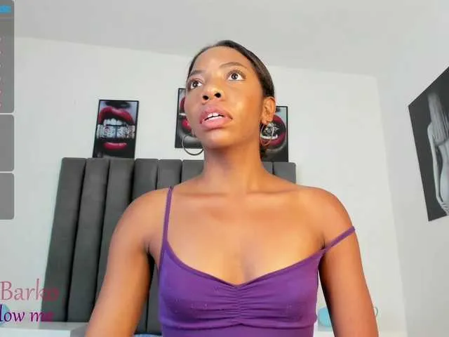 Live sex webcam photo for Meganbarko #253158624