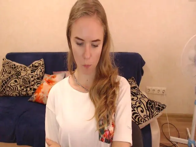 Live sex webcam photo for Limana_xo #259427331