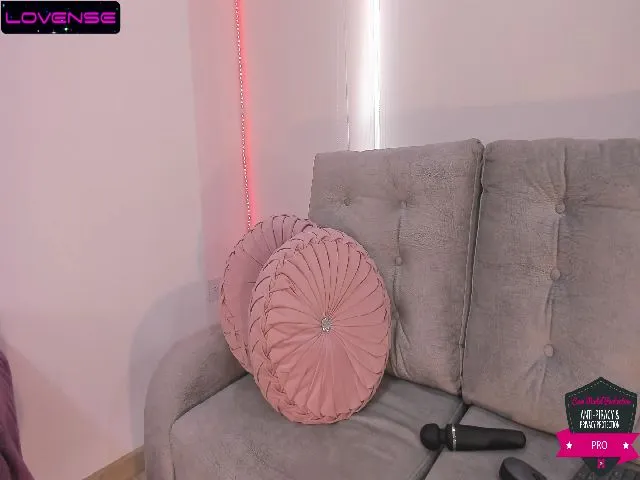 Live sex webcam photo for Vanesa_se #257028559