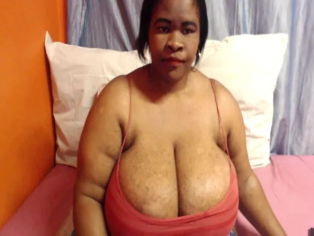 Live sex webcam photo for Sweetnozie #260564679
