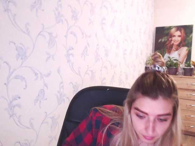 Live sex webcam photo for springibabby #245428097