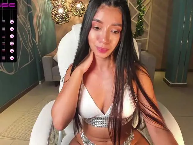 Live sex webcam photo for MariannaSilva #241112077