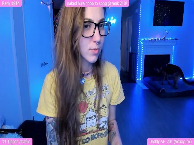 Live sex webcam photo for TheSharkQueen #259867559