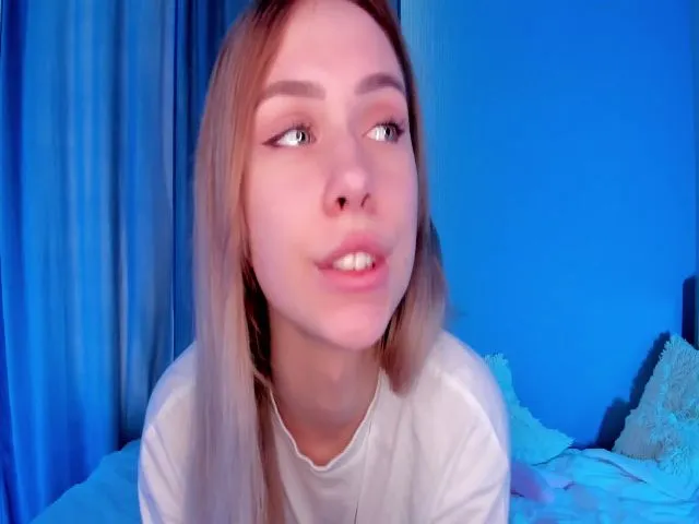 Live sex webcam photo for Jumphigherr #260444200