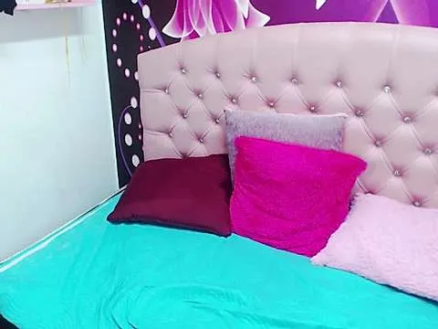 Live sex webcam photo for ts_bestshow #244804557