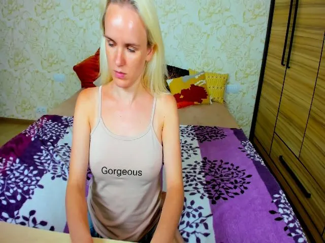Live sex webcam photo for SusanSmite #256490629