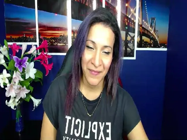 Live sex webcam photo for Infernalsexx #256160151