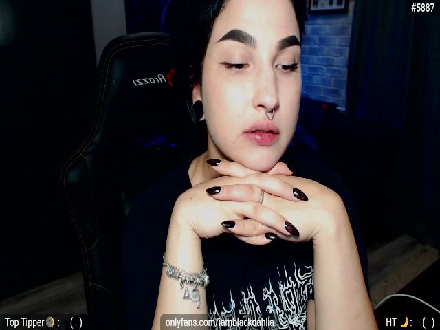 Live sex webcam photo for IBlackDahlia #256307973