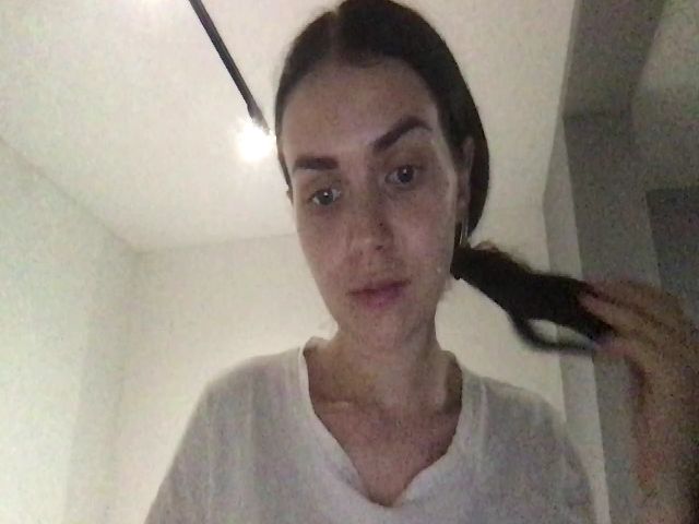 Live sex webcam photo for AdriaPretty #255717599