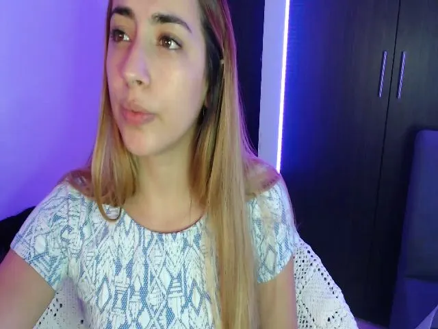 Live sex webcam photo for April_dew #264033604