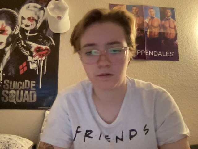 Live sex webcam photo for CandyBurger21 #244185243