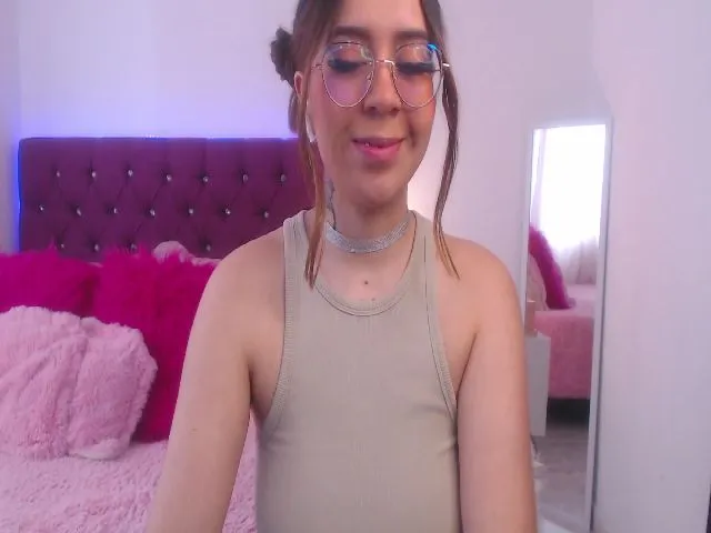 Live sex webcam photo for SamPuckett #263793503