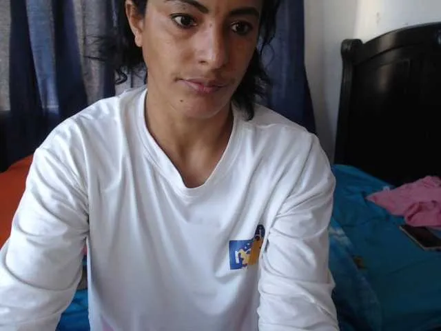 Live sex webcam photo for KattleyaGrey #249787752