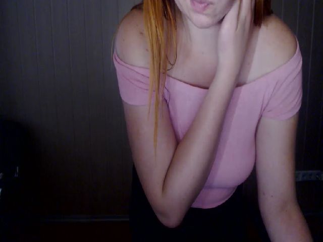 Live sex webcam photo for JiMiola #254090771