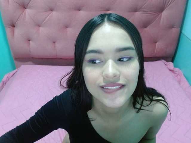 Live sex webcam photo for emmyythx #249417038