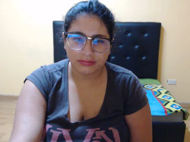 Live sex webcam photo for Aishafoxxx #261739824