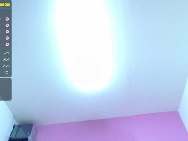 Live sex webcam photo for SammCherry #287929828