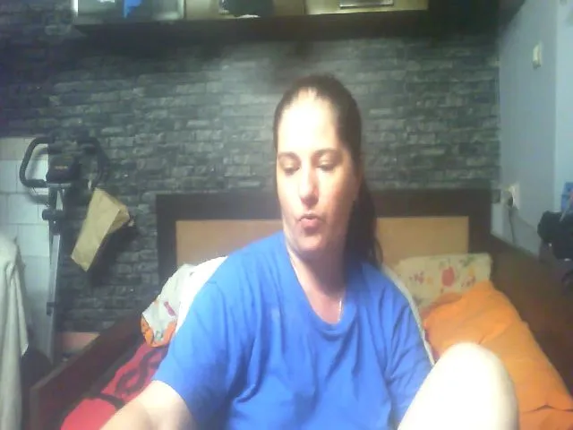 Live sex webcam photo for MGabrielle #256210232